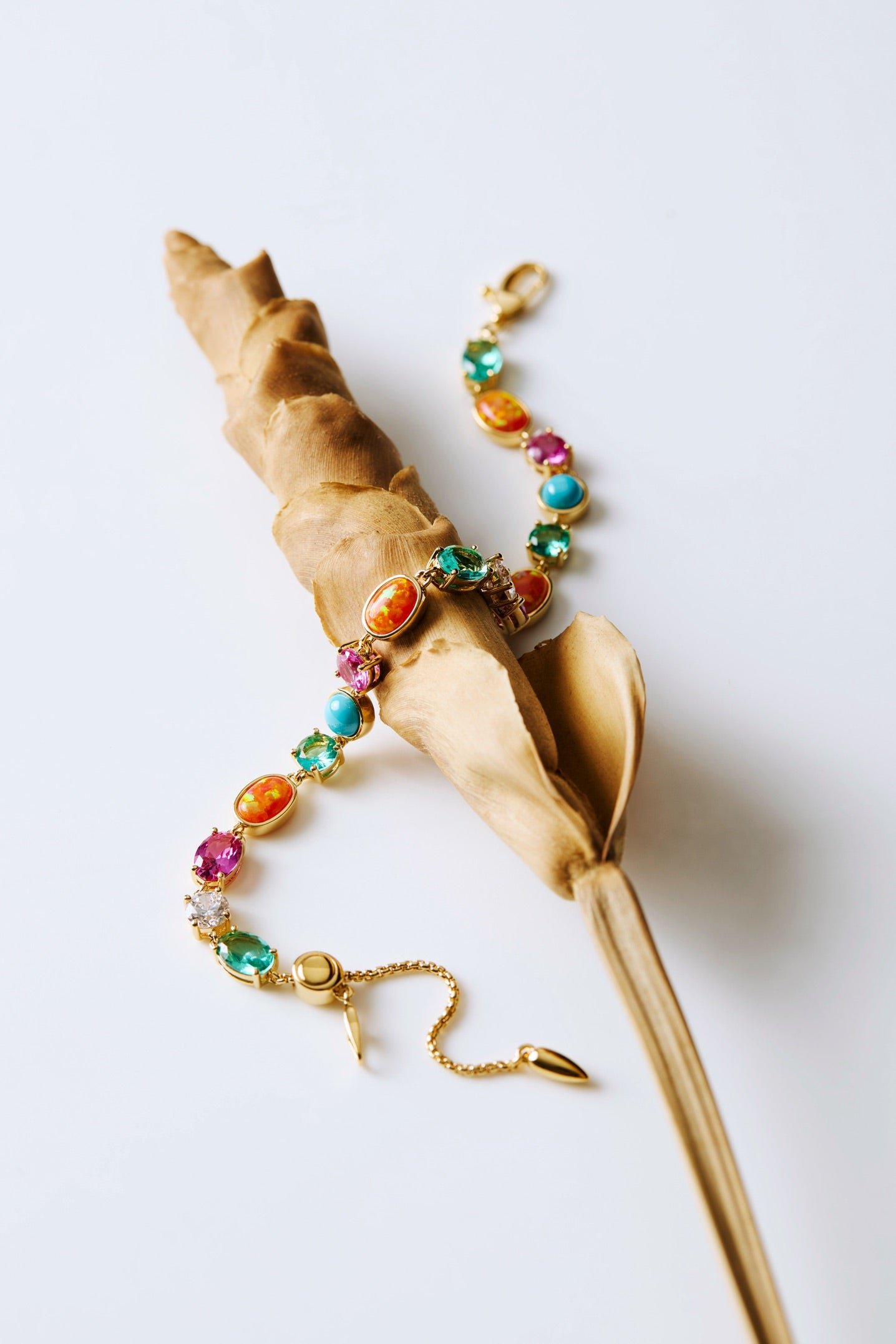 FRIEDA ADJUSTABLE LINE BRACELET - Image 3